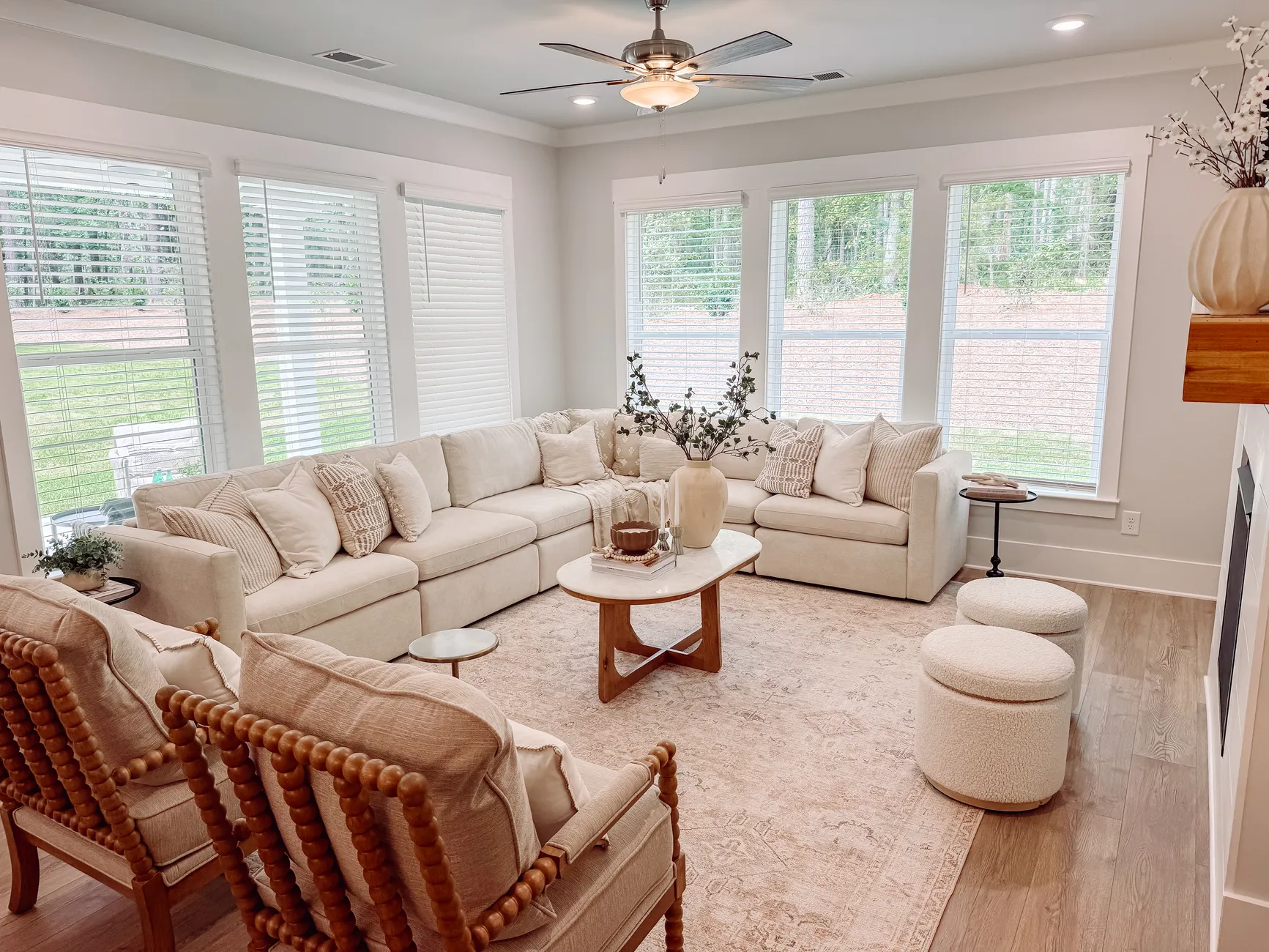 Listing photograph 46 of 250 Fairway Drive