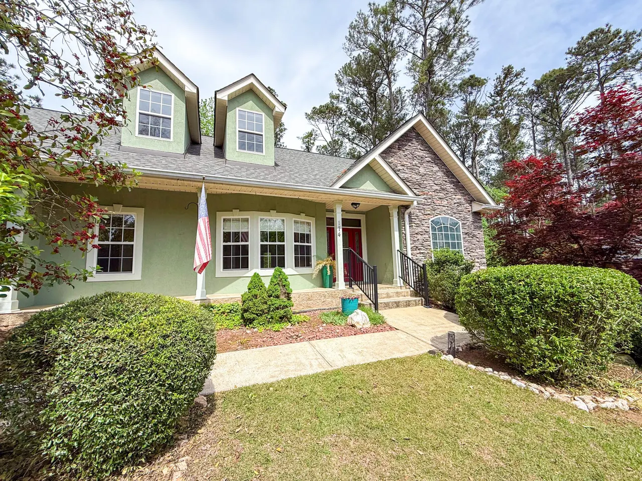 Agency listing photograph 3 of 174 Tara Drive