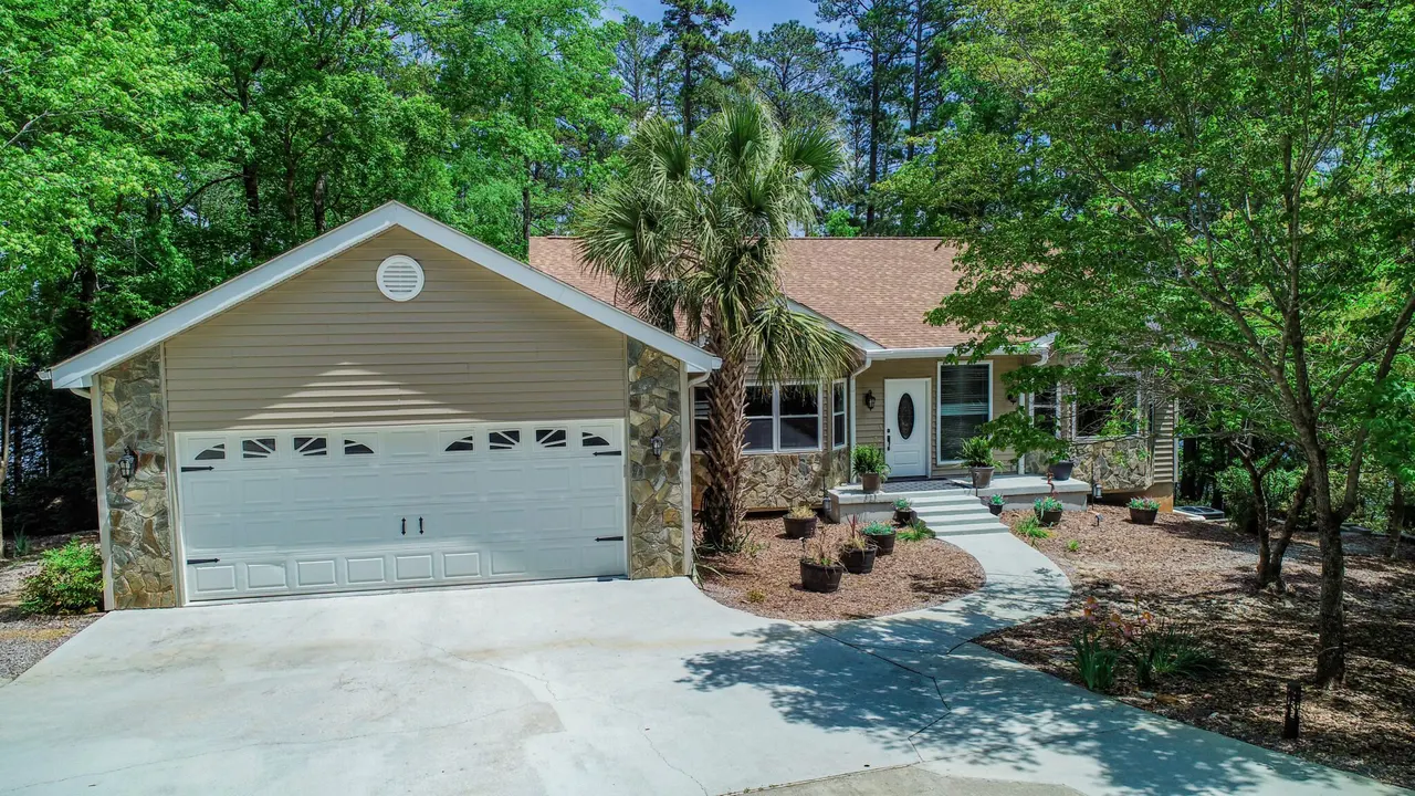 Agency listing photograph 2 of 621 Heritage Cove