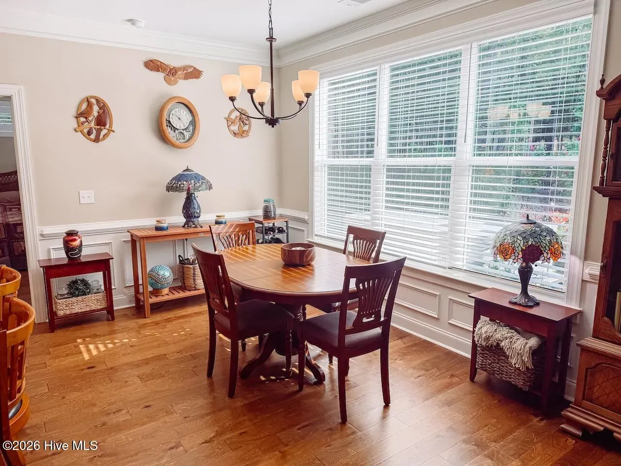 Listing photograph 7 of 104 Rivanna Lane