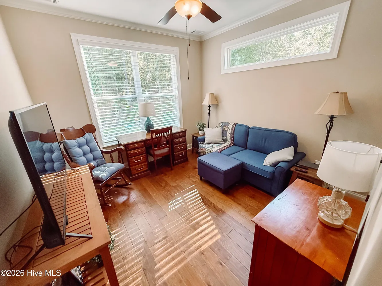 Listing photograph 9 of 104 Rivanna Lane