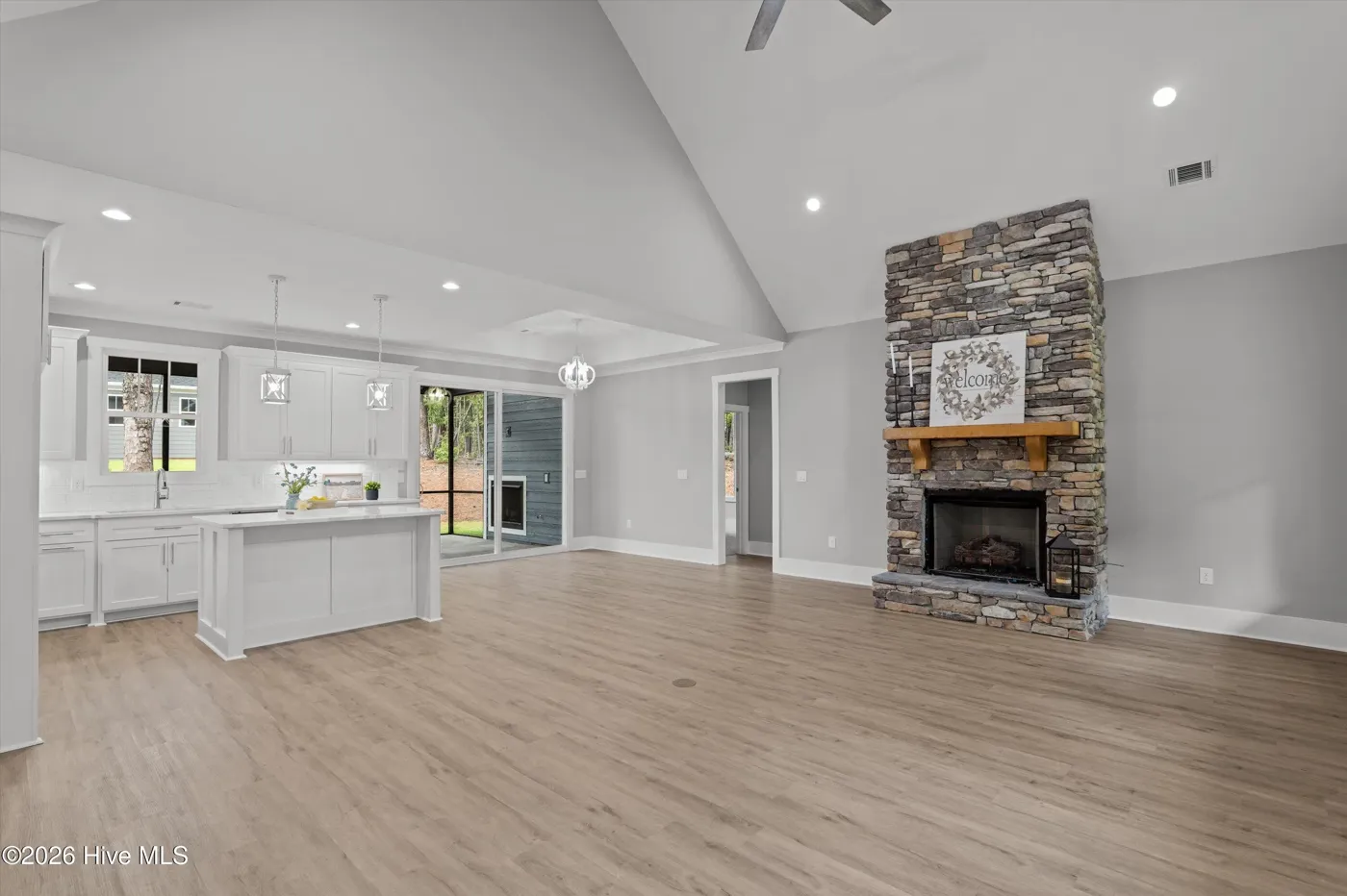 Interior of 122 Terrace Circle