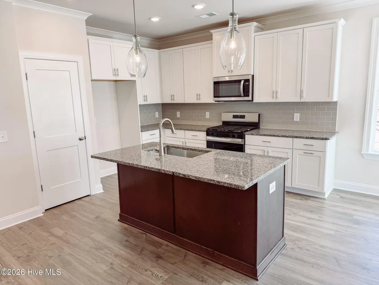 Interior photo of 166 Sweetgum Loop