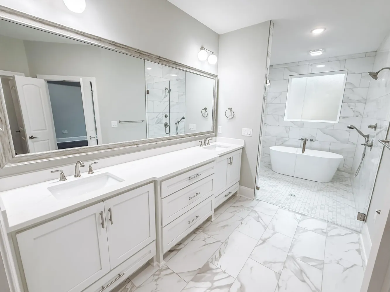 Listing photograph 9 of 216 Brassie Drive