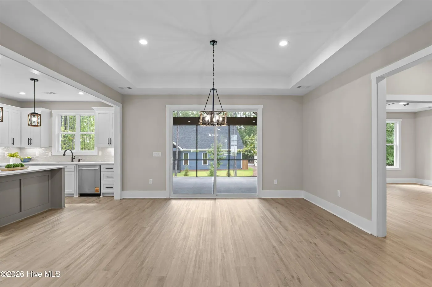 Listing photograph 6 of 306 Clipper Trace