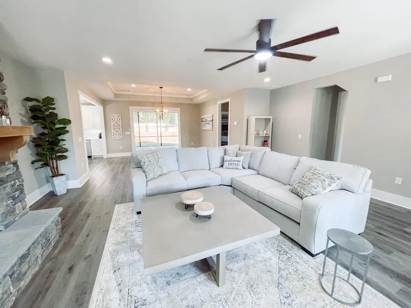 Interior photo of 307 Wellington Court