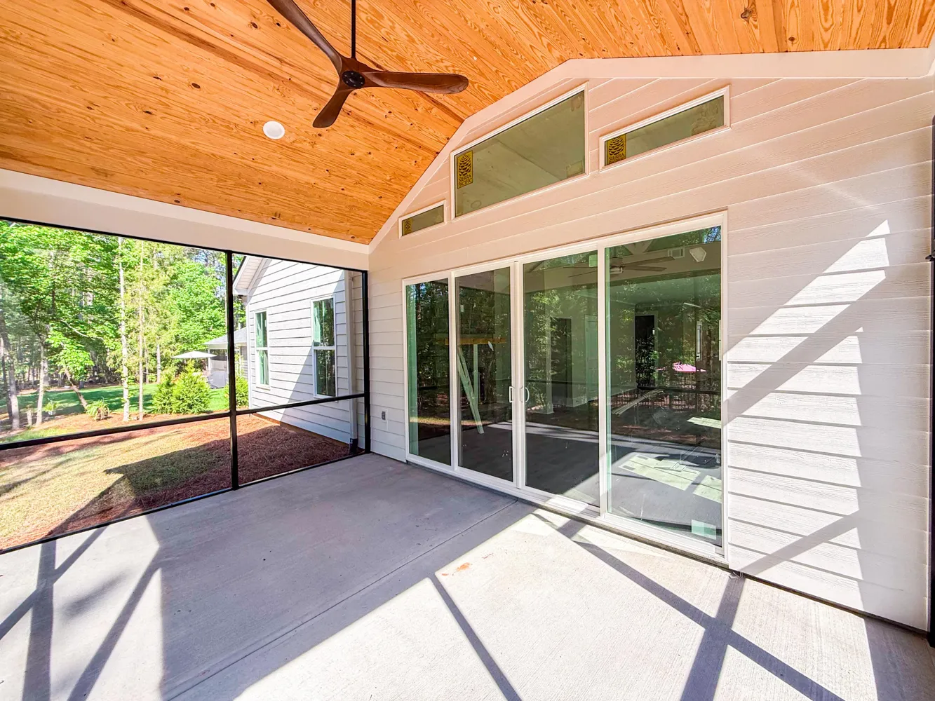Listing photograph 7 of 308 Clipper Trace