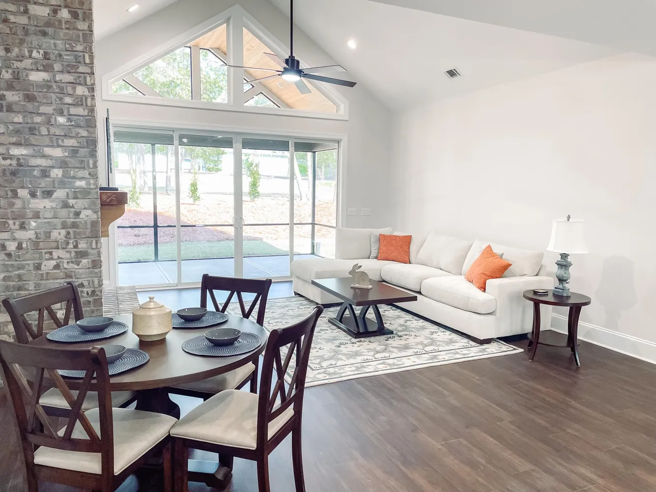 Interior photo of 309 Wellington Court