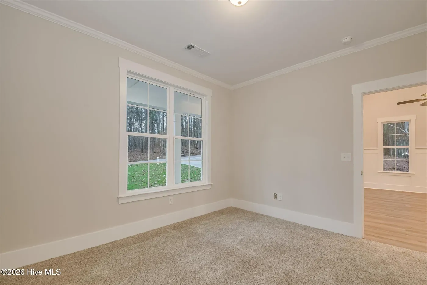 Listing photograph 9 of 409 Compass Point