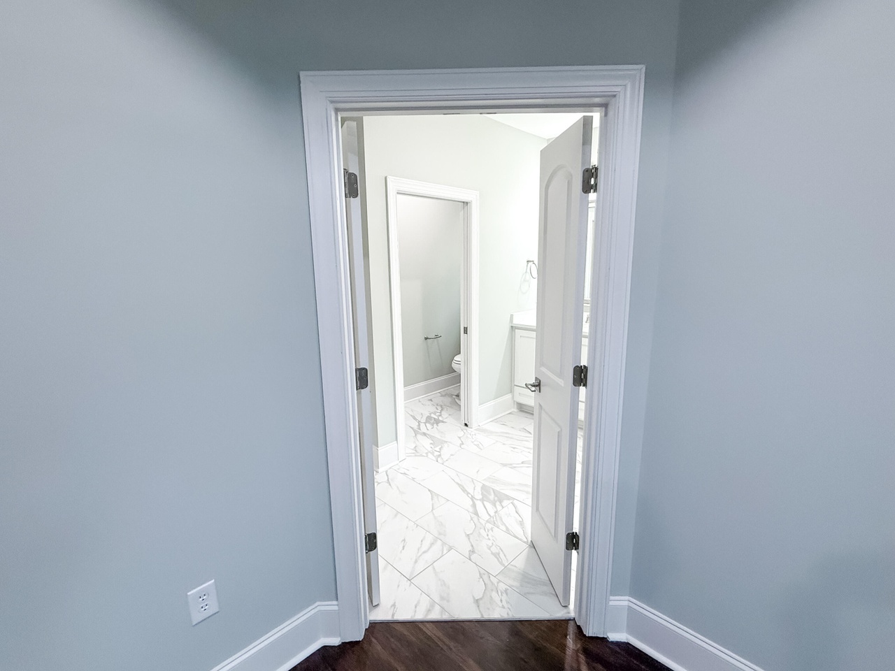 Listing photograph 19 of 216 Brassie Drive