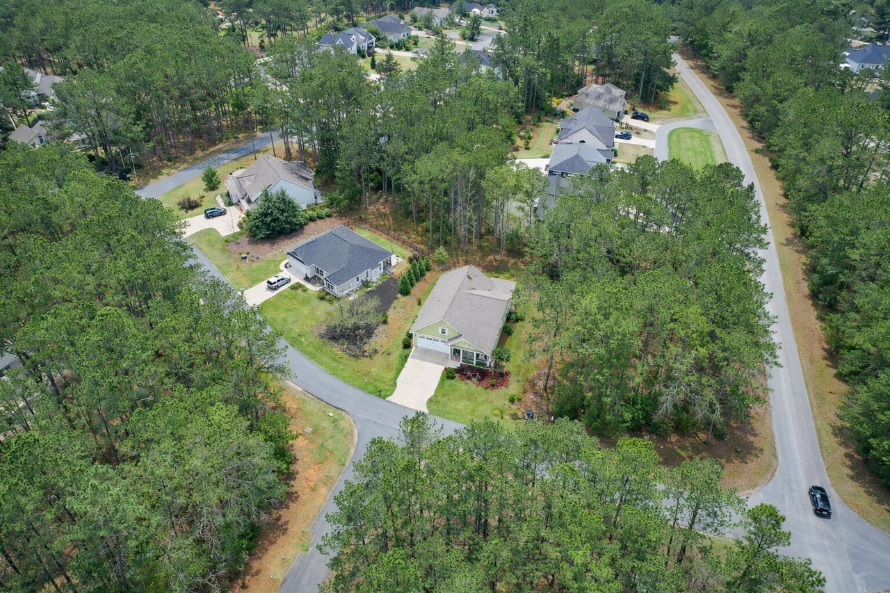Listing photograph 17 of 119 Cypress Drive