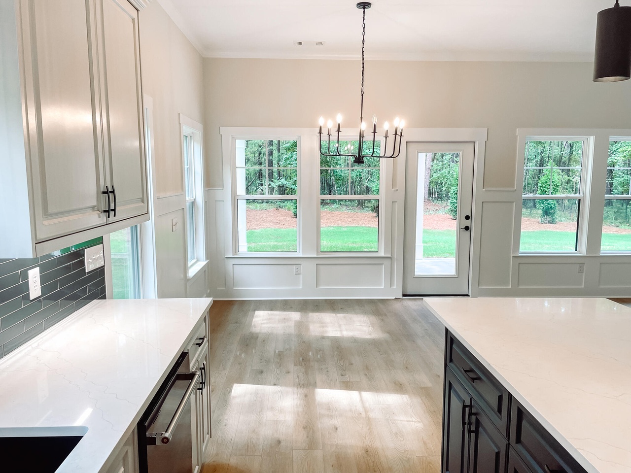 Listing photograph 7 of 114 Rhett Drive