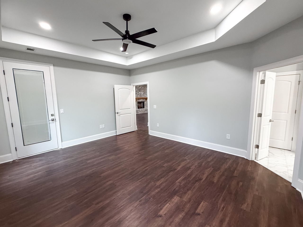 Listing photograph 18 of 216 Brassie Drive
