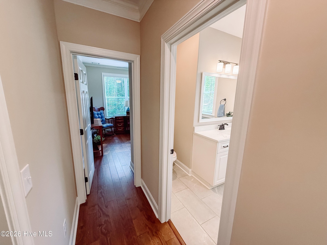 Listing photograph 13 of 104 Rivanna Lane