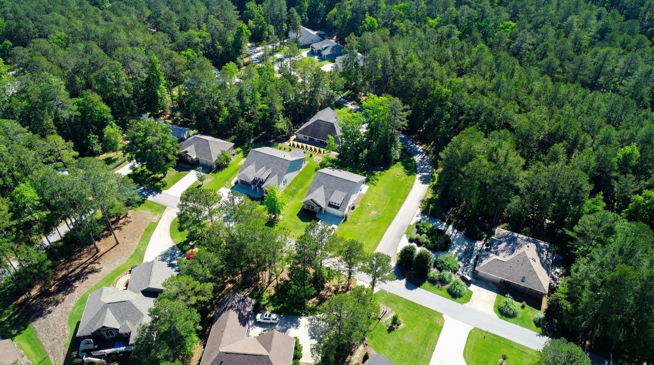 Listing photograph 22 of 109 Davis Lane
