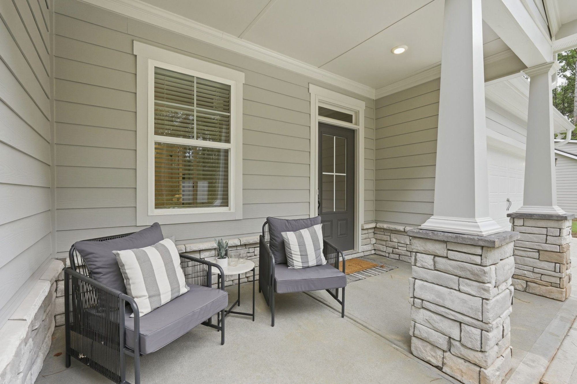 Listing photograph 9 of 248 Fairway Drive