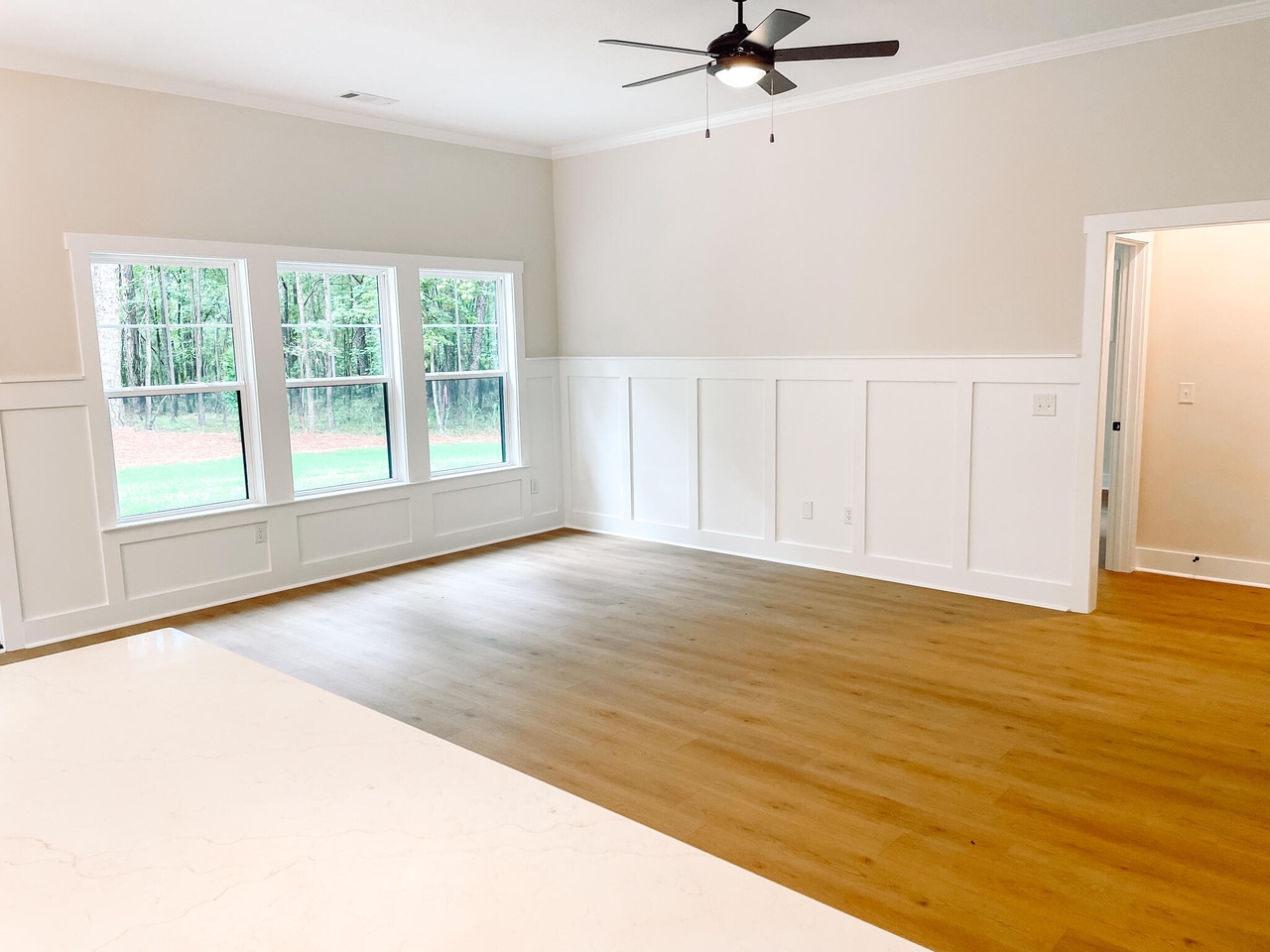 Listing photograph 9 of 114 Rhett Drive