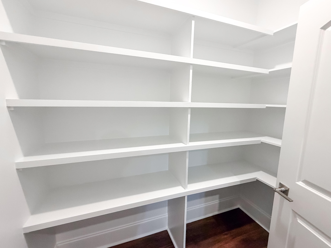 Listing photograph 12 of 216 Brassie Drive