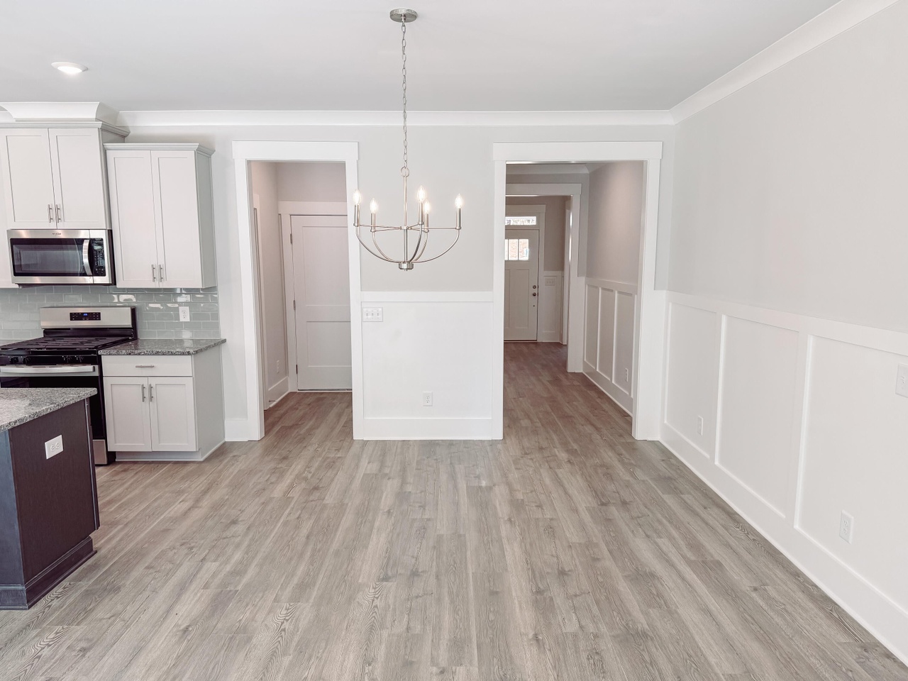 Listing photograph 7 of 123 Grandview Drive
