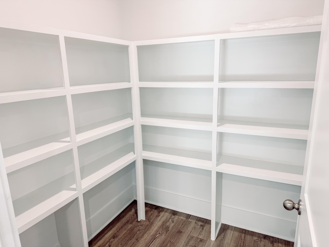 Listing photograph 9 of 109 Davis Lane