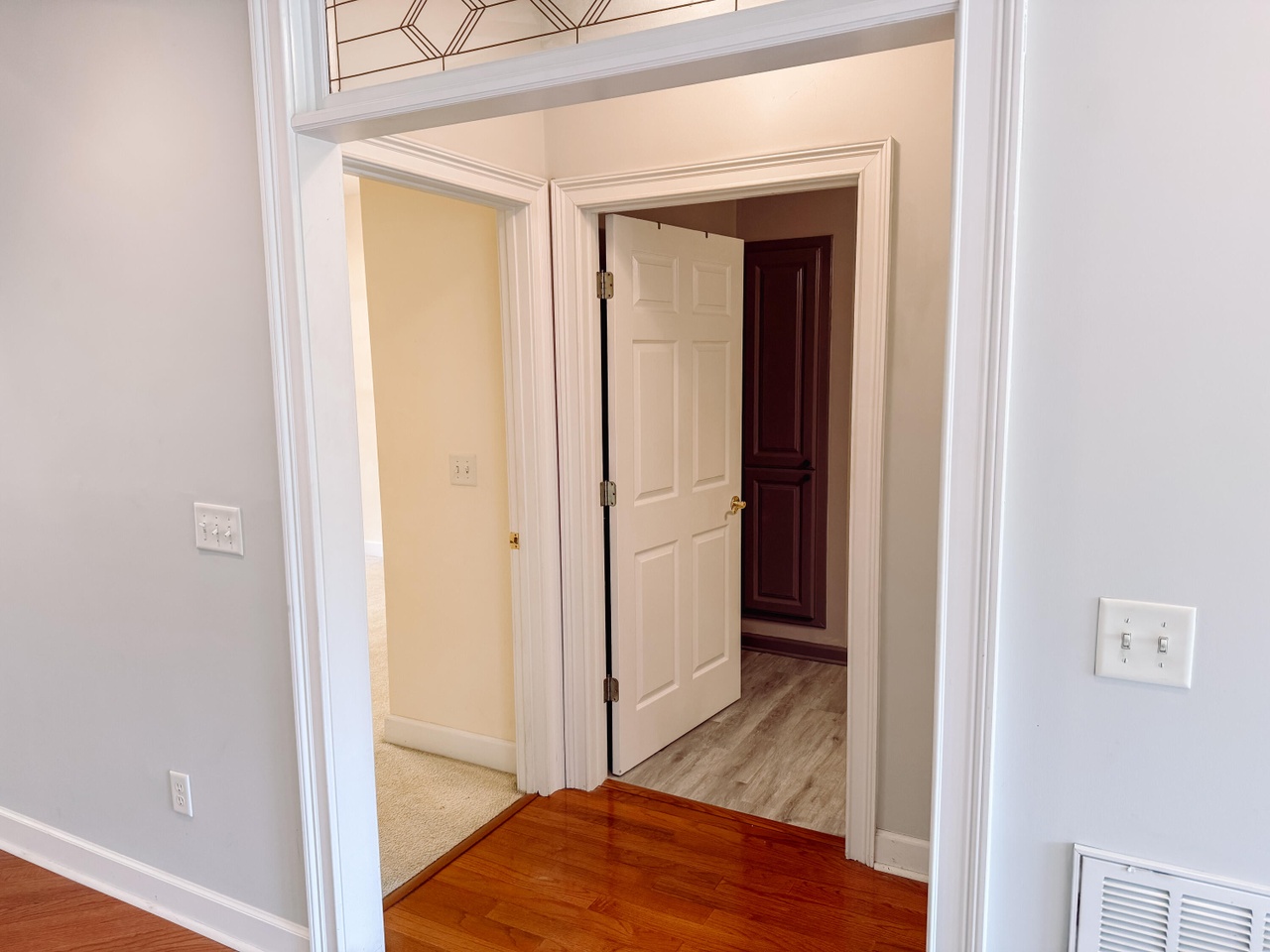 Listing photograph 11 of 174 Tara Drive