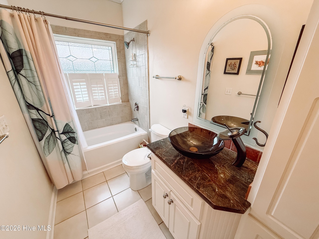 Listing photograph 17 of 117 Kershaw Lane
