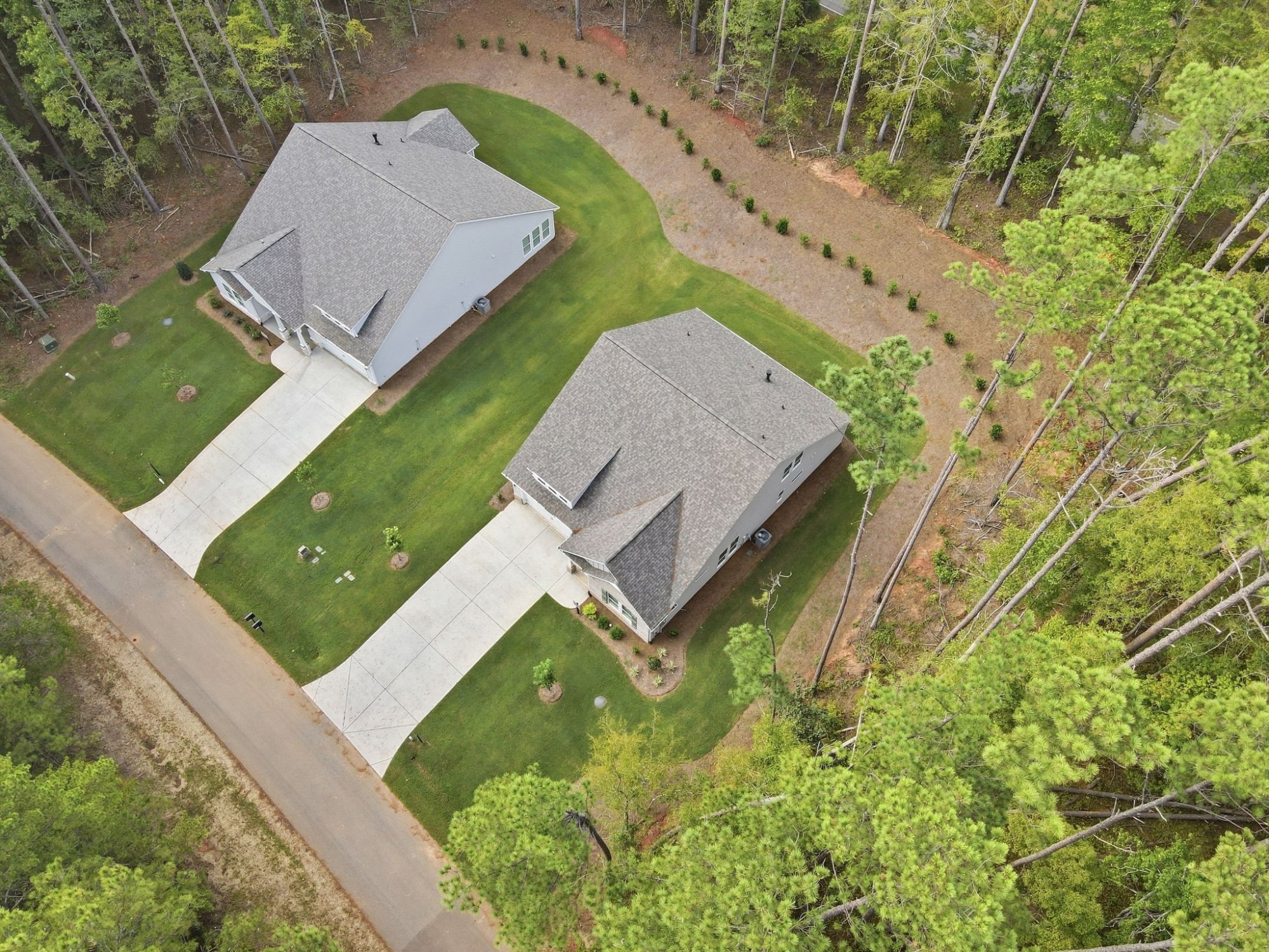 Listing photograph 5 of 250 Fairway Drive
