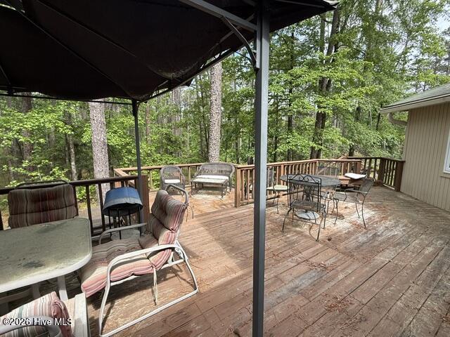 Listing photograph 22 of 128 Royal Pine Lane
