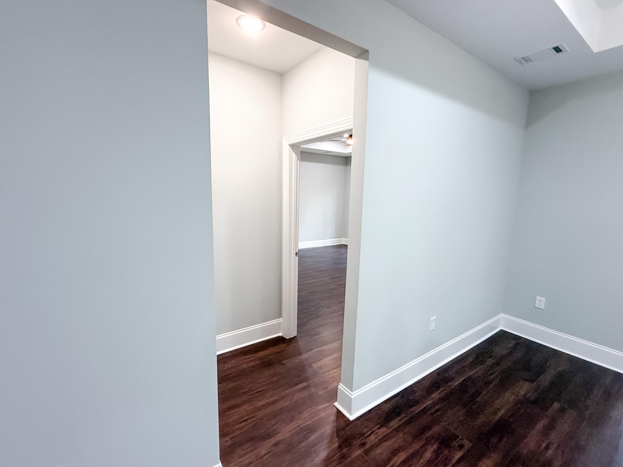 Listing photograph 16 of 216 Brassie Drive