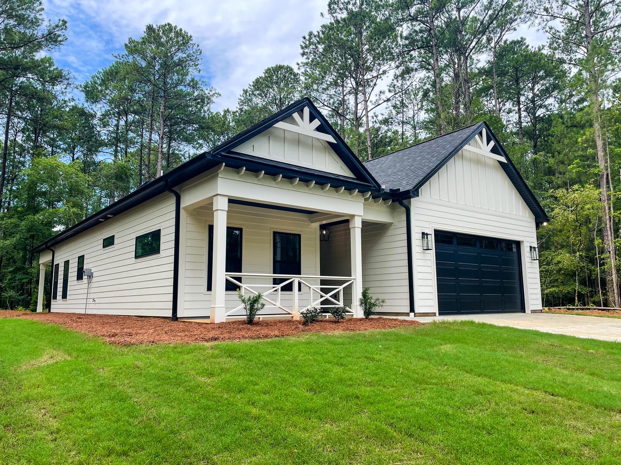 Listing photograph 18 of 114 Rhett Drive