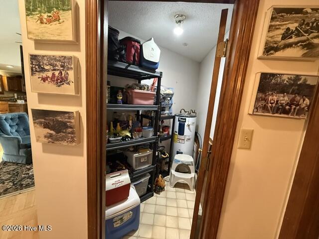 Listing photograph 6 of 128 Royal Pine Lane