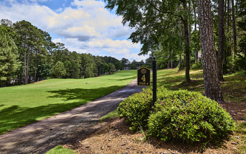4th Fairway sign