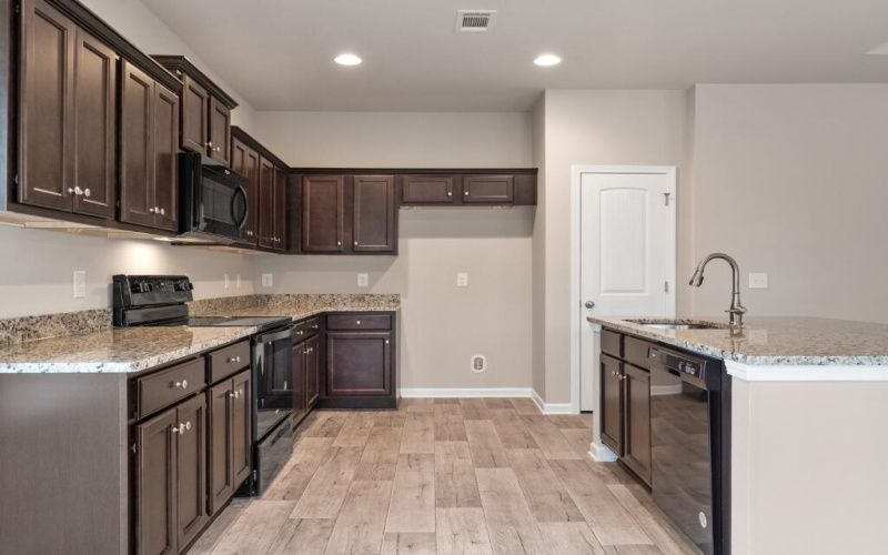 302 Atlanta Place For MLS (5)