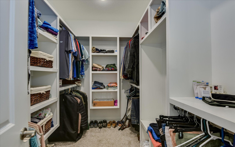 Prim closet