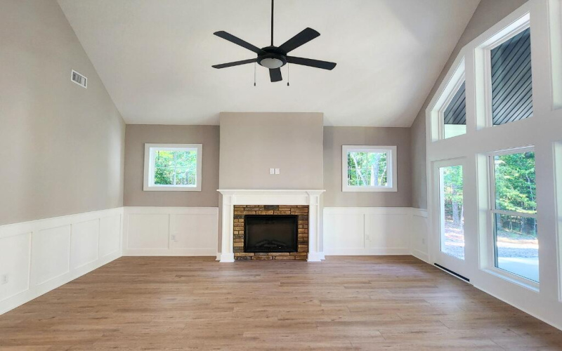 612 Heritage Cove Living Room Main