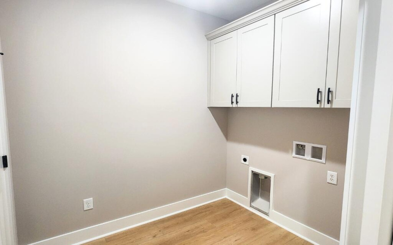 612 Heritage Cove Laundry Room 1