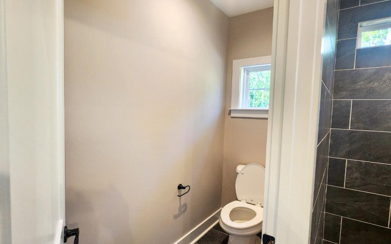 612 Heritage Cove Owner_s Suite Bathroom