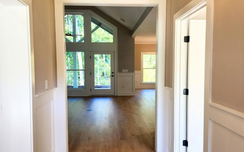 612 Heritage Cove Foyer 2