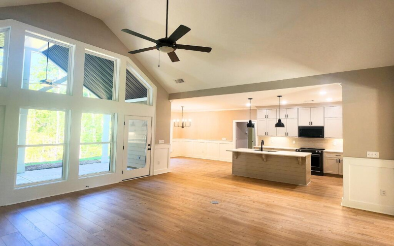 612 Heritage Cove Living Room 1