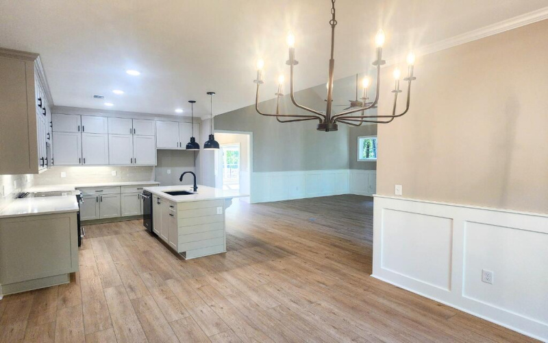 612 Heritage Cove Dining 2