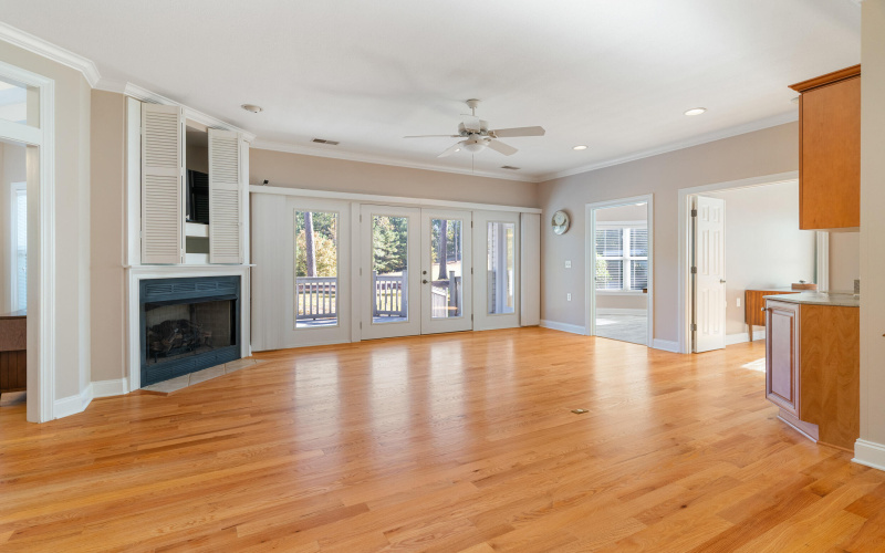 14_10.21.25 311 katie ln5