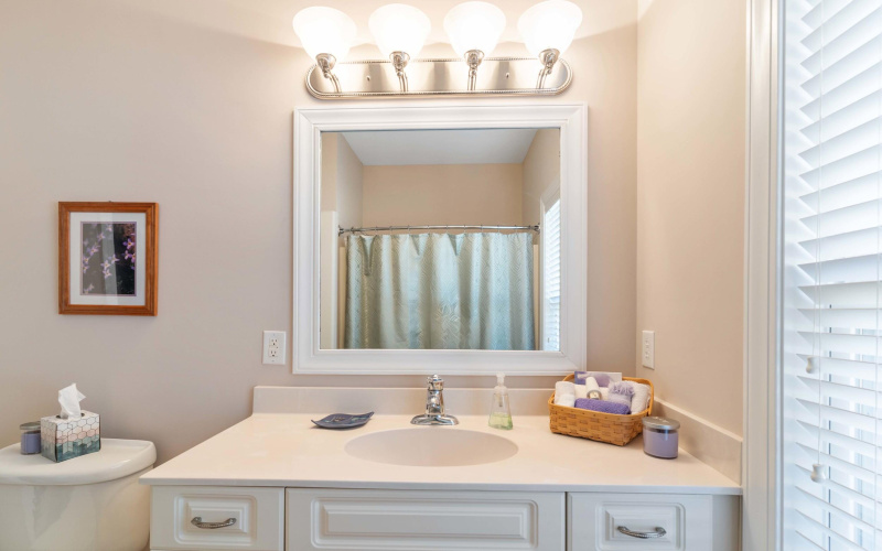 39_10.21.25 311 katie ln28